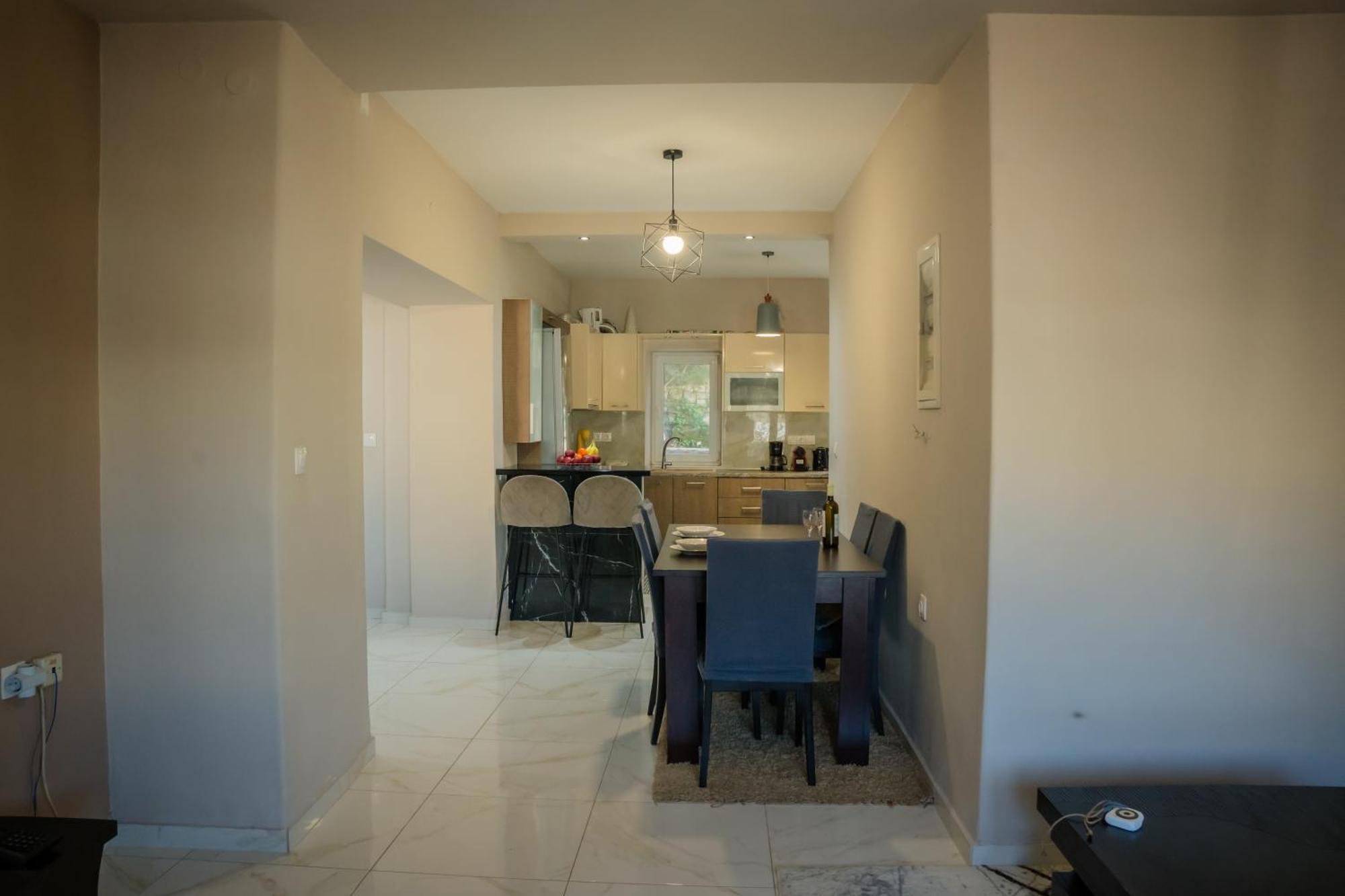 דירות Mantouki Oliana'S Luxury House מראה חיצוני תמונה